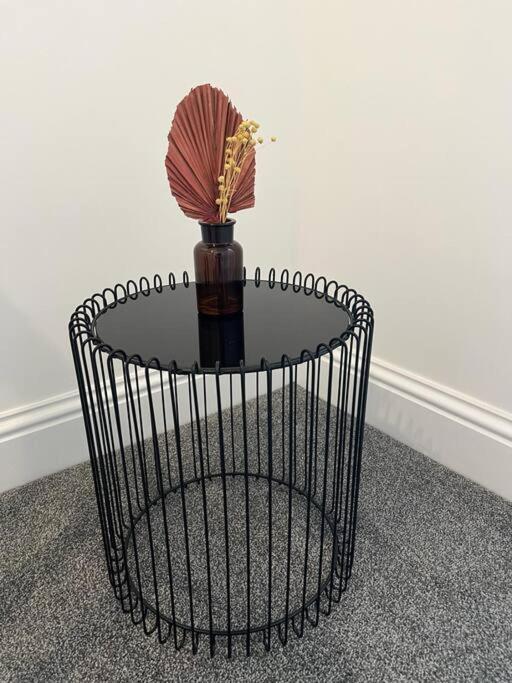 Beautiful Anfield Family Home リヴァプール エクステリア 写真